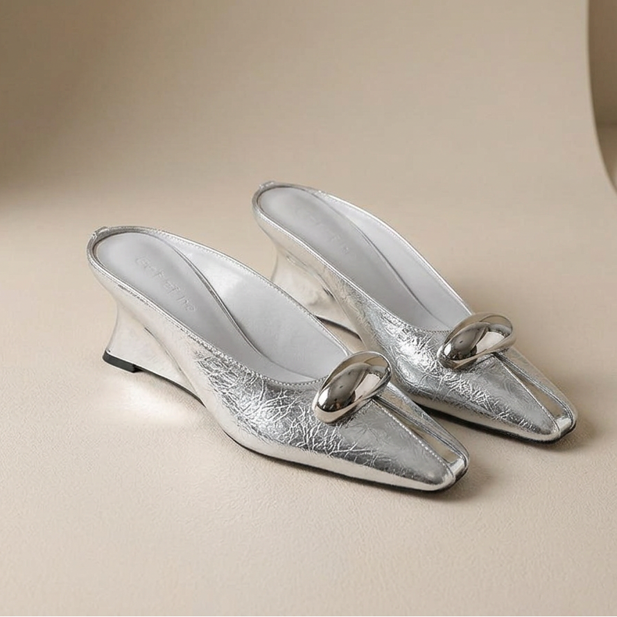 Fold-Up Style Low Heel Sandals