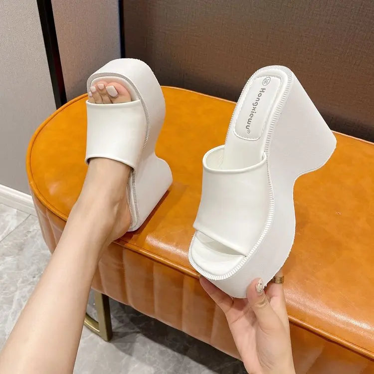 Solid Leather Thick Wedges Sandals