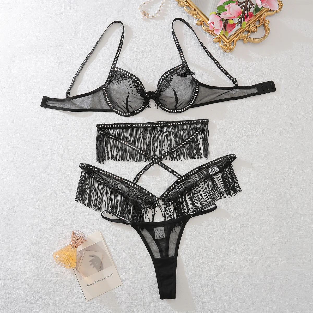 Pop Luxe Look Lingerie